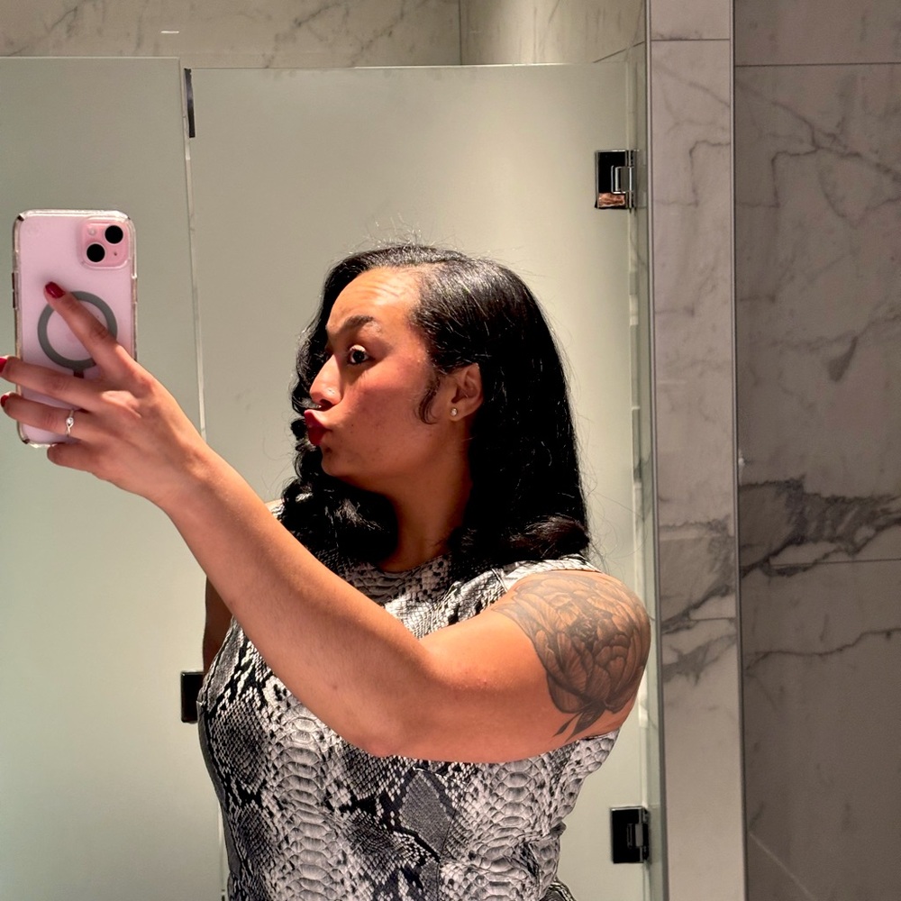 Meet your Posher, Dejanay